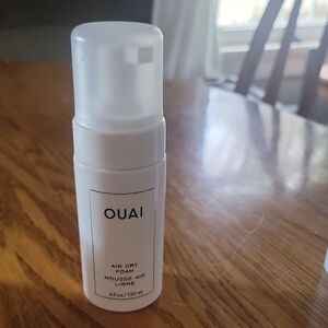 OUAI Air Dry Foam - Classic White